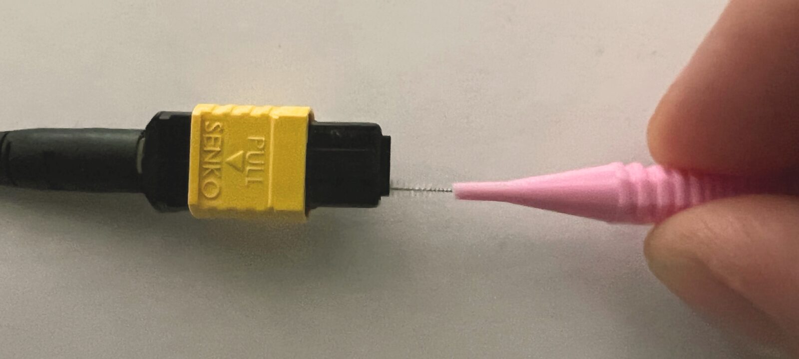 Yuko＊確認用 MT Guide Pin Hole Brush